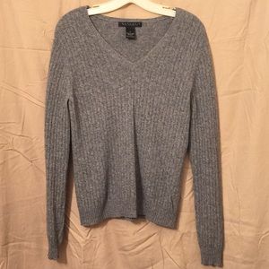 Grey V-neck Cashmere Sweater